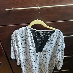 Investments Graphic Dolman Sleeve Top/Tunic in White and Black